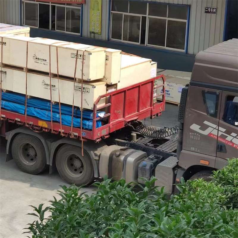 湘西至新疆阿勒泰福海县物流专线，一站式服务，让您的货物畅行无忧